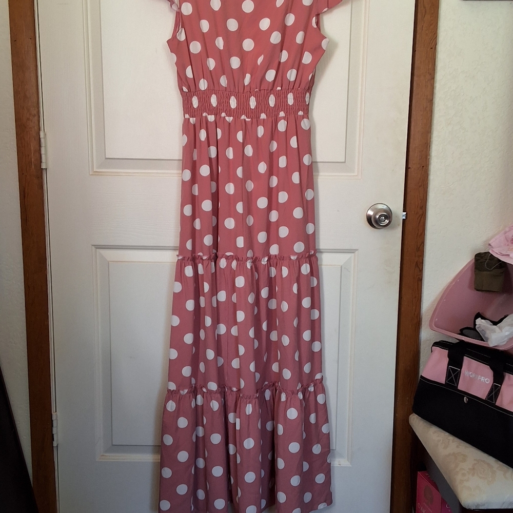 Dress - Picture 2 of 8
